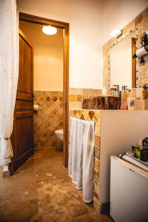 Les Manaux En Provence Bed & Breakfast Roquevaire Exterior foto