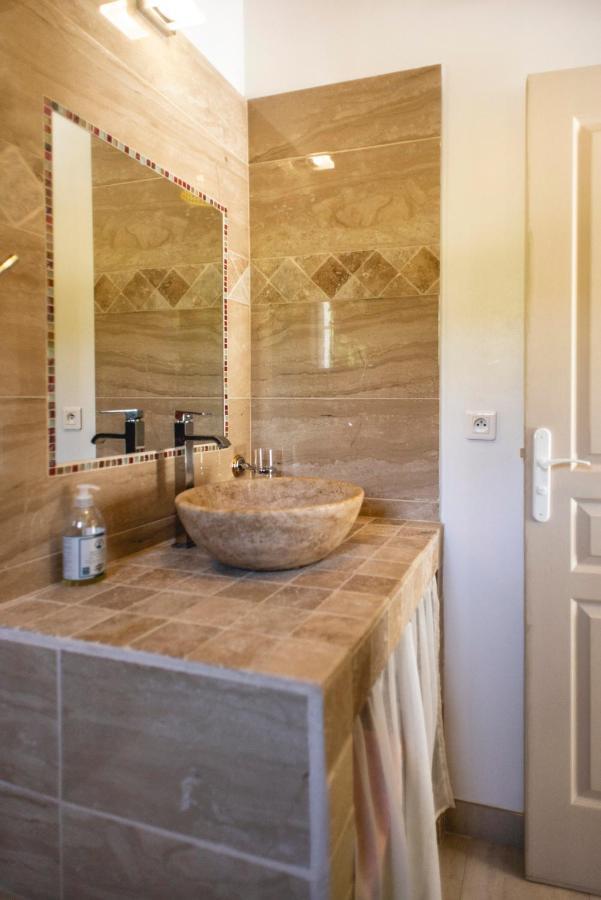 Les Manaux En Provence Bed & Breakfast Roquevaire Exterior foto