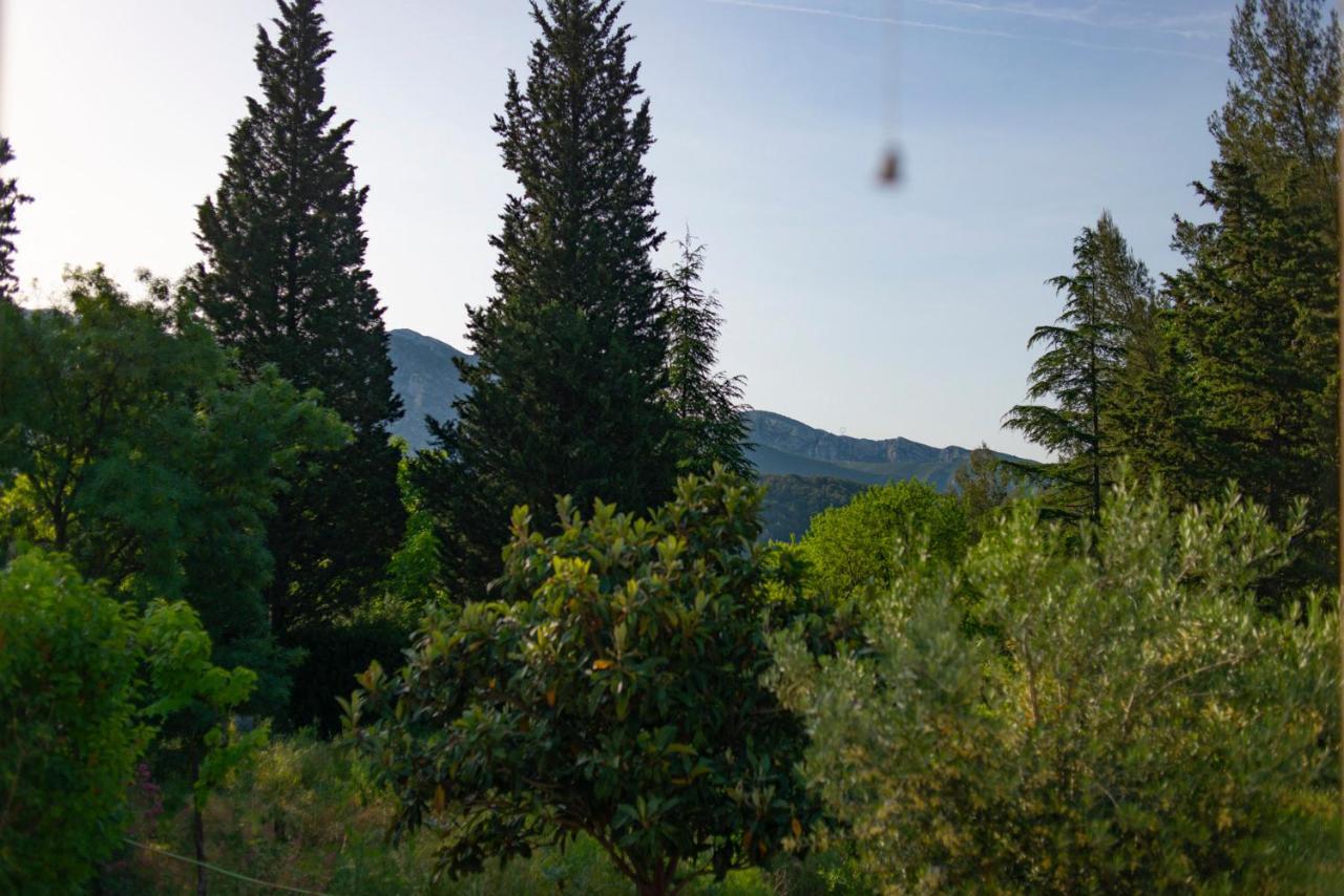 Les Manaux En Provence Bed & Breakfast Roquevaire Exterior foto