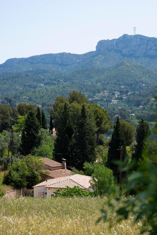 Les Manaux En Provence Bed & Breakfast Roquevaire Exterior foto